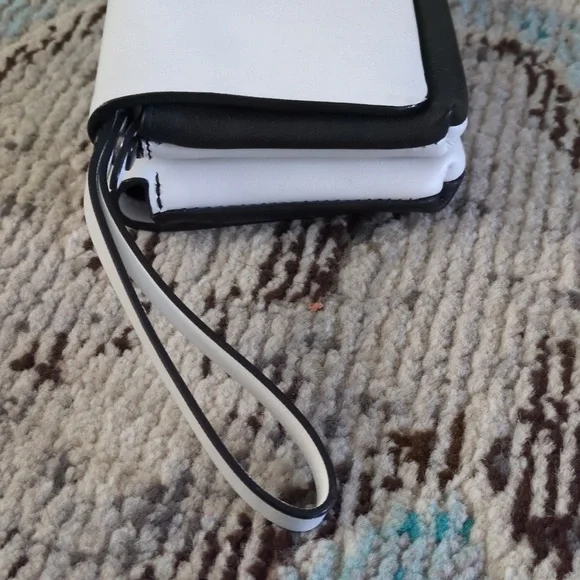 Kate Spade Saturday 2 in 1 Black & White Leather Double Wallet Wristlet - Picture 6 of 16